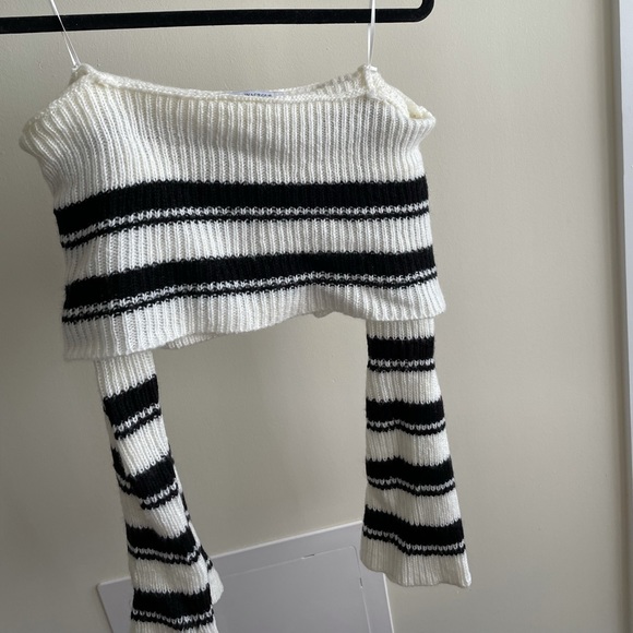 Grey Bandit Hadley Off the Shoulder Sweater - Picture 1 of 4